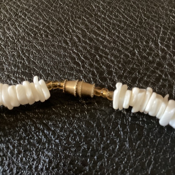 Puka Shell White and Purple 16” Necklace - Picture 3 of 3